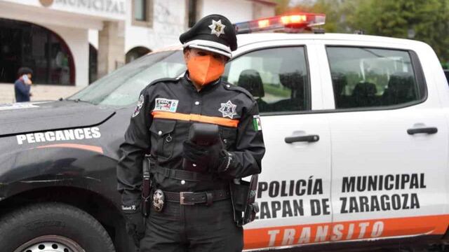 Policía de tránsito municipal en Atizapán