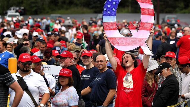 La base de QAnon es una fantasía conspirativa