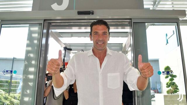 Buffon regresó a casa