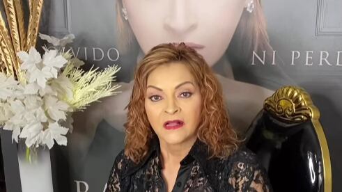 VIDEO: Rocío Banquells le cambió la letra a “El Rey” cantando en vivo y ni cuenta se dio
