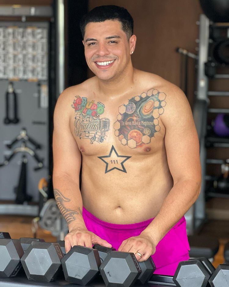 Eduin Caz se muestra haciendo ejercicio.