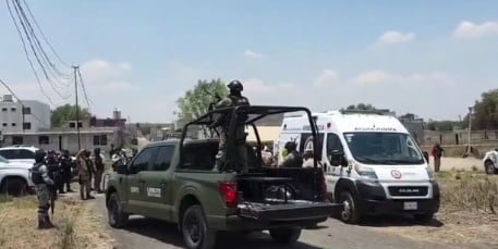 Colapsa túnel de huachicol en Edomex; reportan tres atrapados