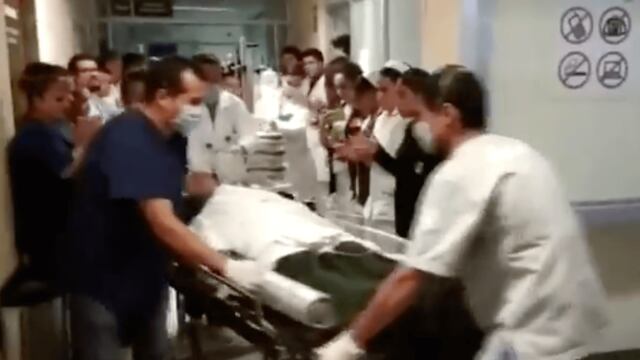 Personal del Hospital General del IMSS del estado de Zacatecas le dio una ovación al paciente.