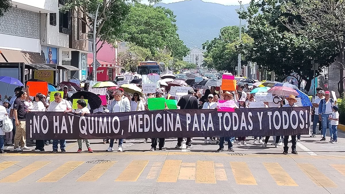 Marcha por desabasto de medicinas: así se manifestaron en diferentes estados por la falta de medicamentos
