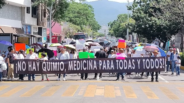 Marcha desabasto de medicinas