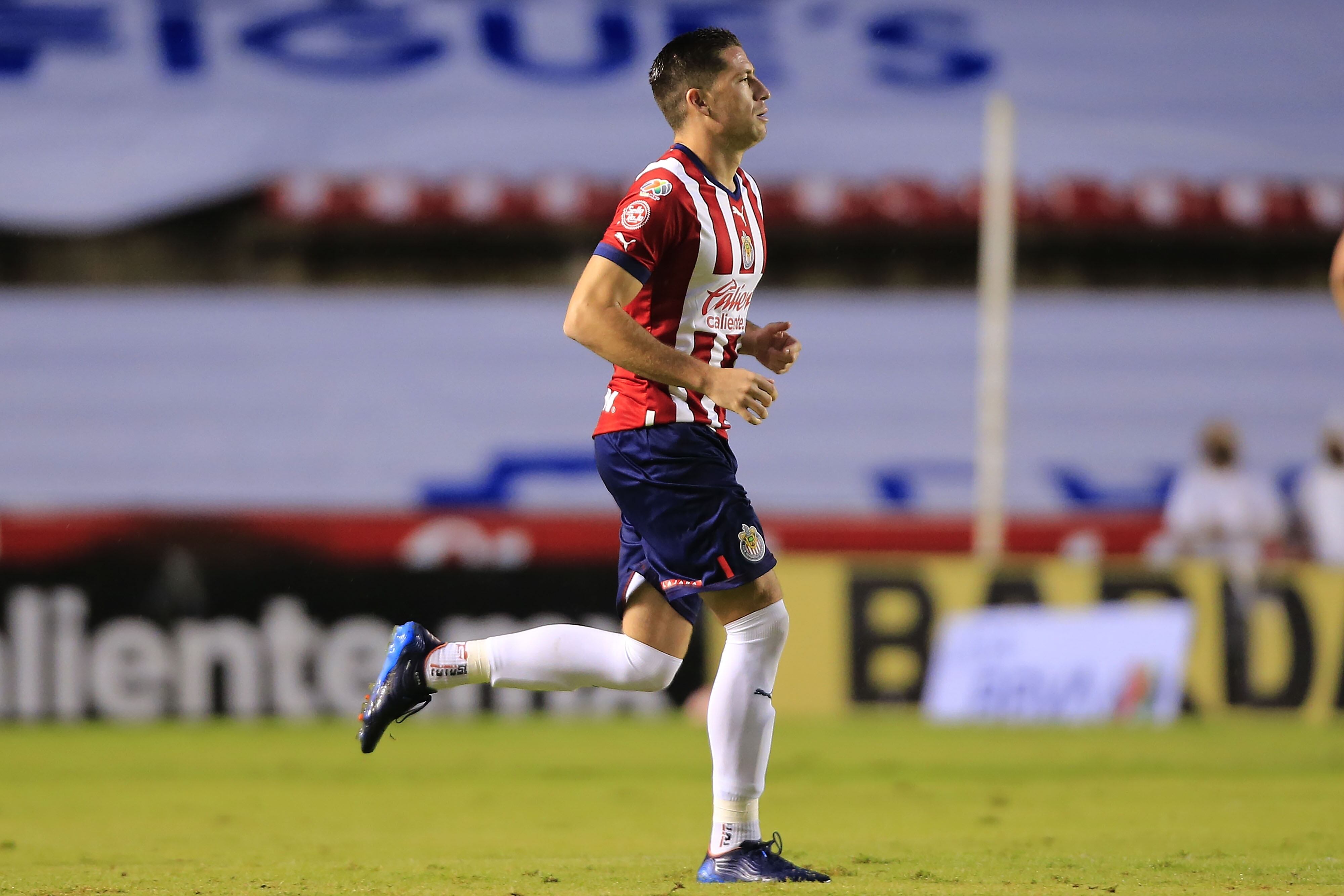 Santiago Ormeño.