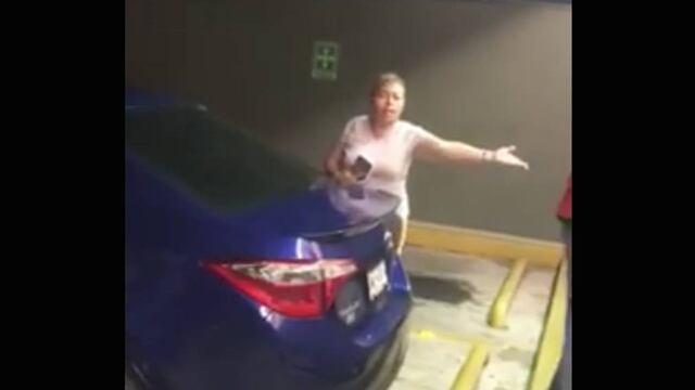 Humillan a empleados.