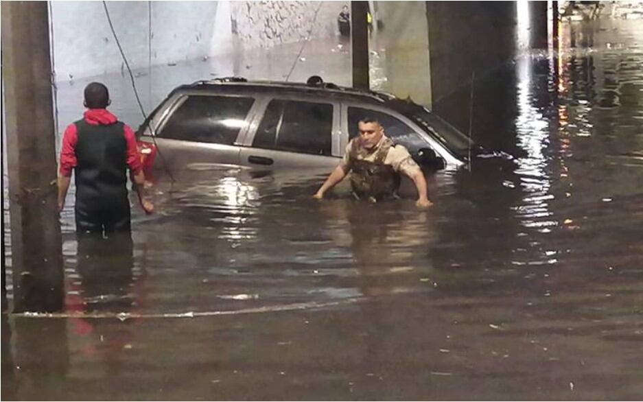 Muere hombre en inundación