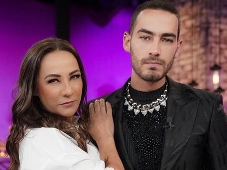 Consuelo Duval y su hijo Michel