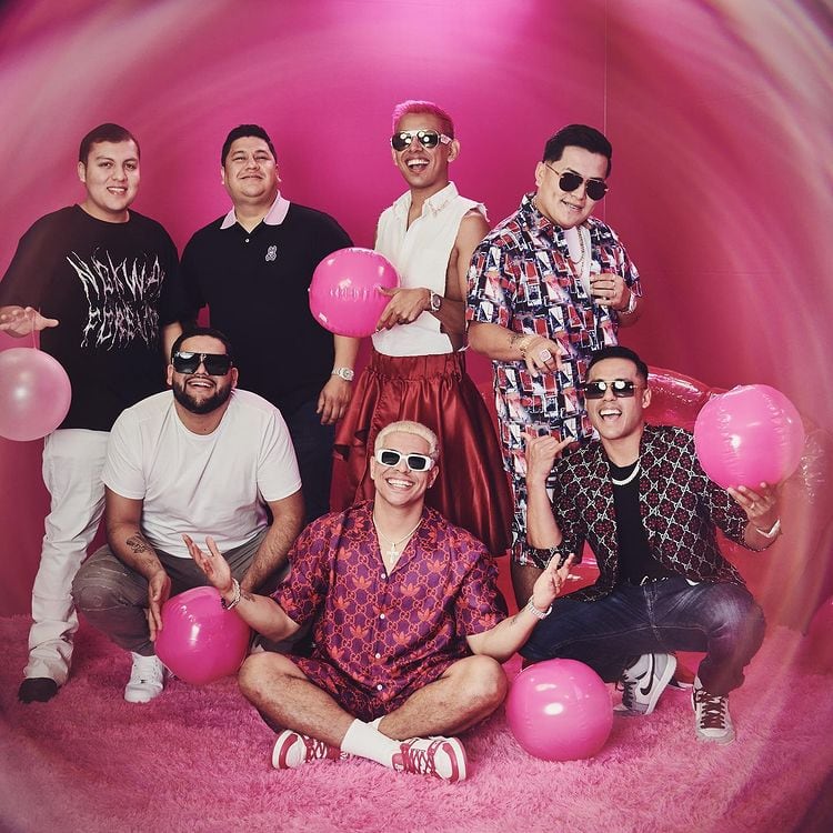 Grupo Firme en Premios Juventud 2022