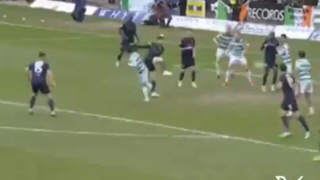 Gol de Juan Portales en Escocia