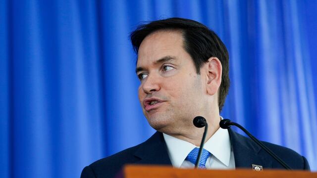Estados Unidos restringe las visas de funcionarios de Centroamérica: informó Marco Rubio