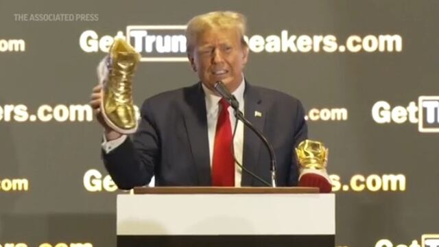 Donald Trump lanza su línea de tenis