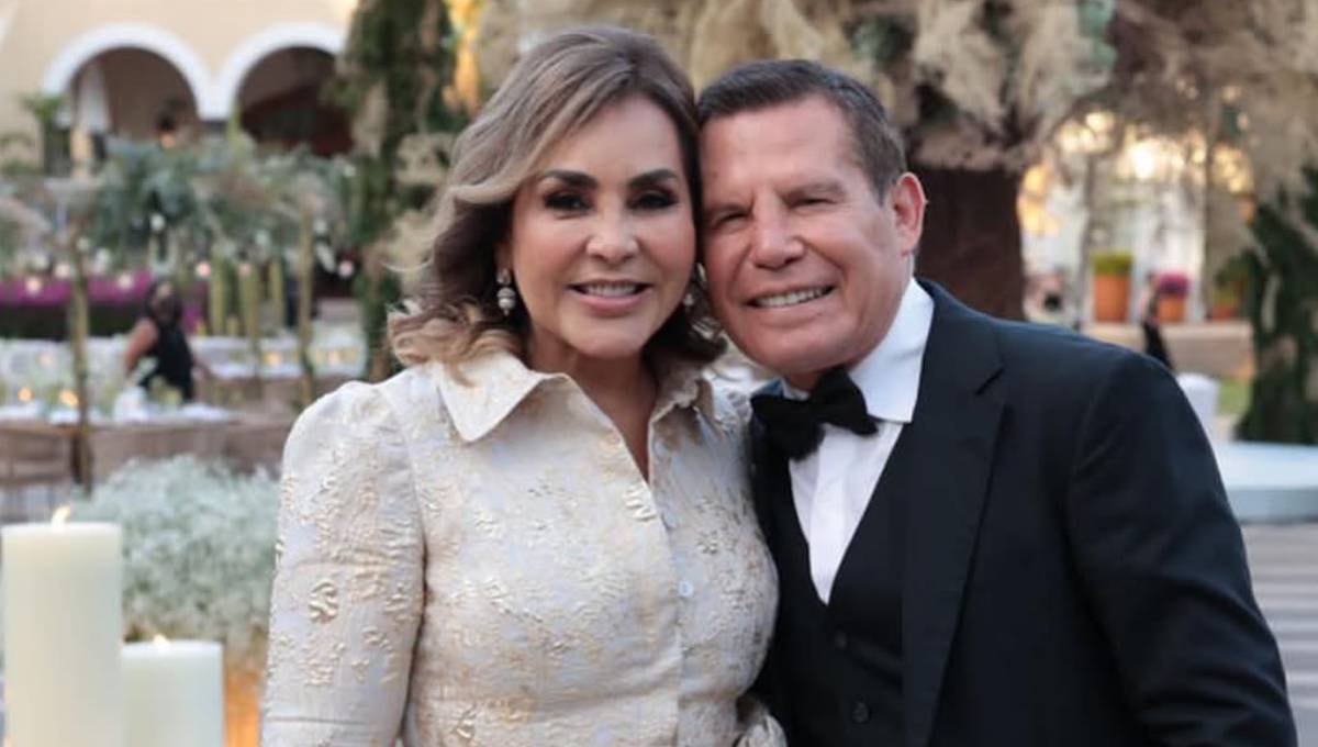 Julio César Chávez González y su esposa