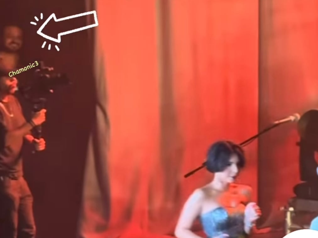 Papá de Christian Nodal reacciona con una sonrisa al beso de su hijo y Ángela Aguilar