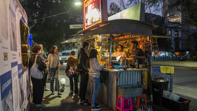 “Lady Boy” puesto callejero de comida tailandesa en la CDMX