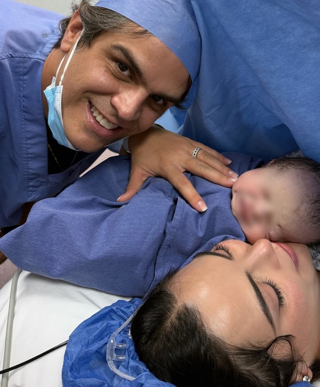 Ximena Navarrete ya es mamá de tres