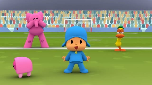 Pocoyó jugando futbol
