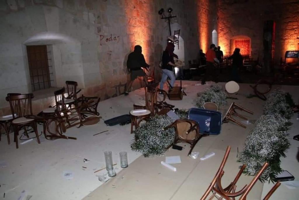 Destrozos en la boda de Elba Esther Gordillo