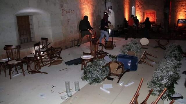 Destrozos en la boda de Elba Esther Gordillo