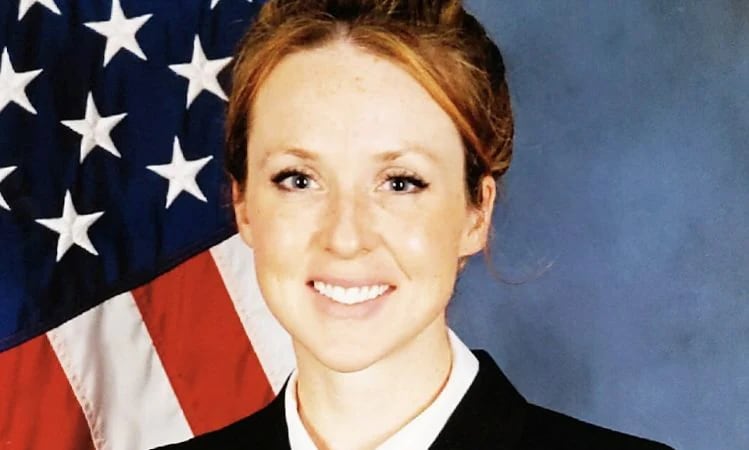 Shannon Kent, esposa de Joe Kent