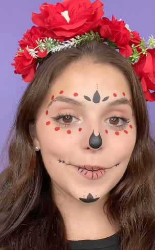 Maquillaje de catrina con dos colores volumen 2 para Día de Muertos