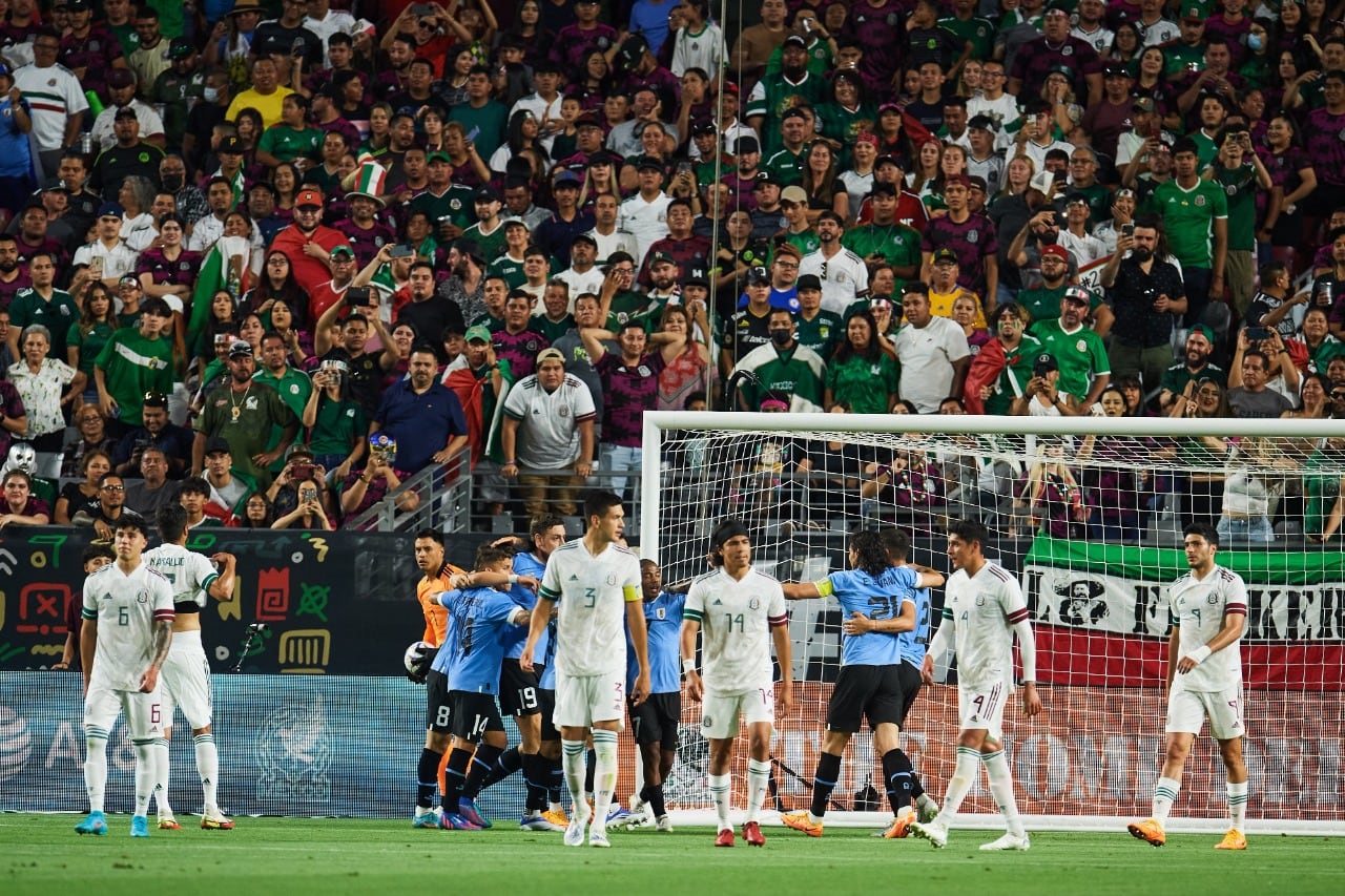 La Selección Mexicana cayó goleada ante la Selección de Uruguay.