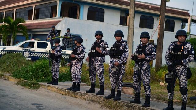 Elementos de la Guardia Nacional. En 150 regiones.