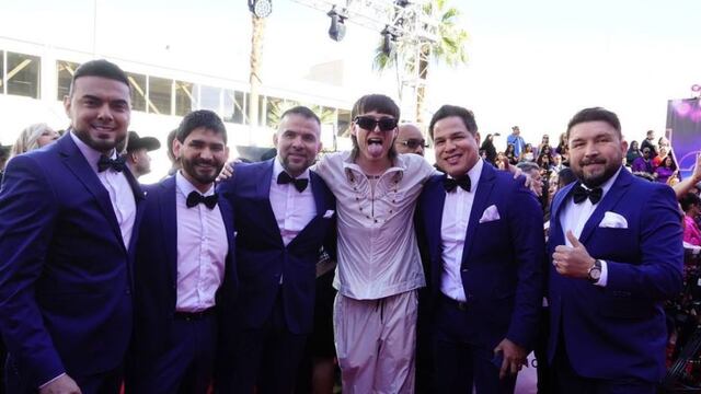 Peso Pluma y Banda El Recodo