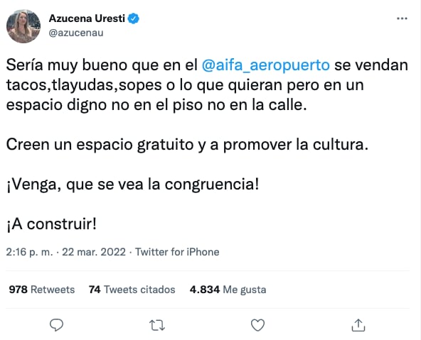 Tuit de Azucena Uresti.