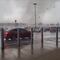 VIDEO: fuerte tornado en Texas provoca pánico en estacionamiento de Walmart