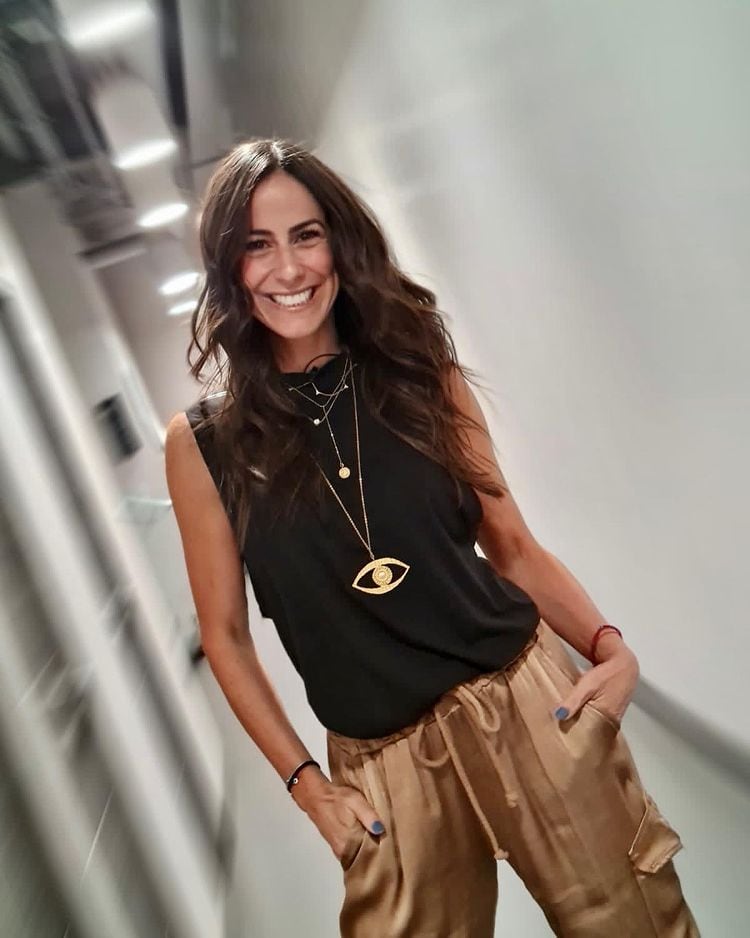 Paulina Mercado, conductora.