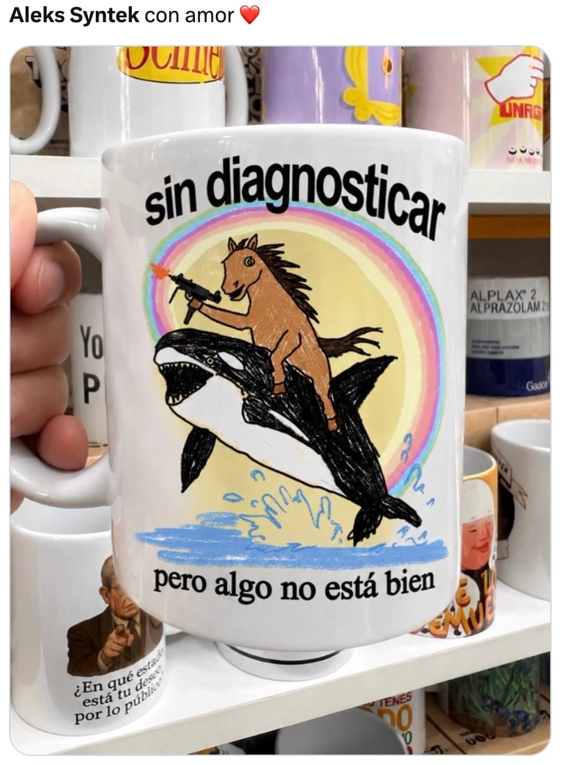 Aleks Syntek es objeto de memes tras su polémico concierto del 15 de septiembre