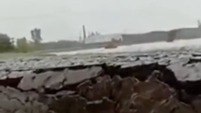 Suelo se levanta y forma una “isla” en la India