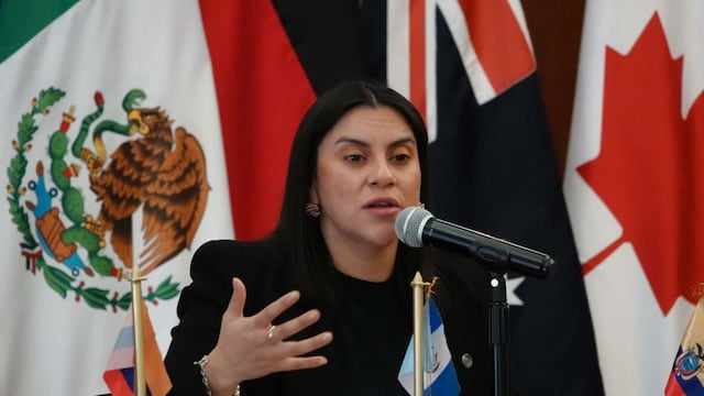 Olimpia Coral Melo pide acercamiento con Economía para llevar iniciativa contra la violencia digital al T-MEC