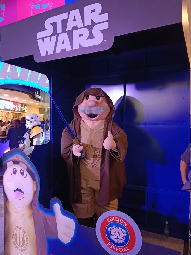 Jedi Fan Dr. Simi Star Wars llegó a Similandia El Rosario