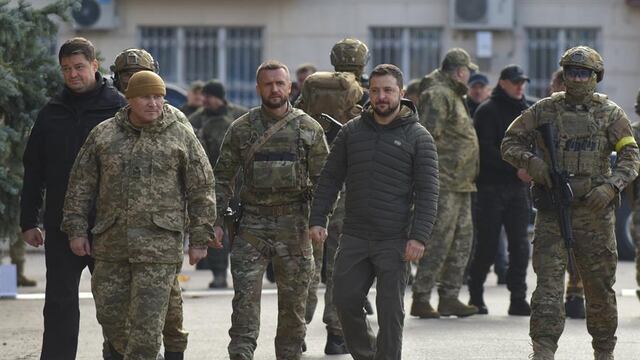 Volodímir Zelenski vista Jersón después de la desocupación rusa