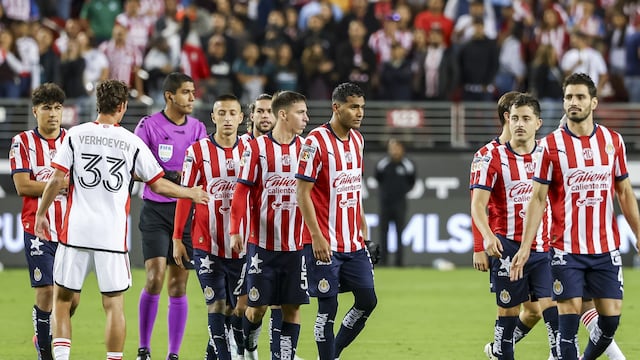 Revelan que dos jugadores de Chivas andaban de fiesta en la CDMX
