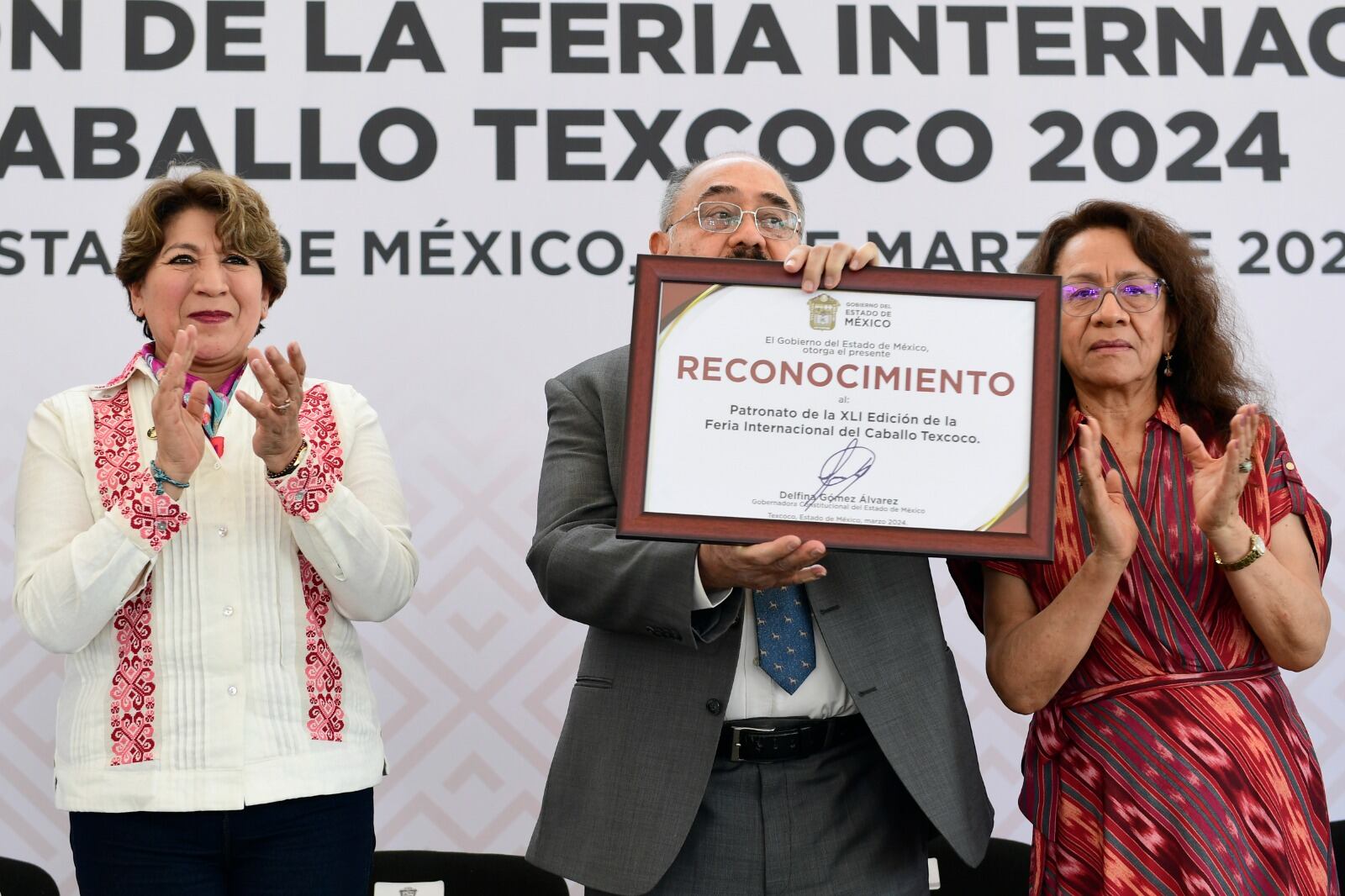 Delfina Gómez asistió a la inauguración de la Feria Internacional del Caballo de Texcoco