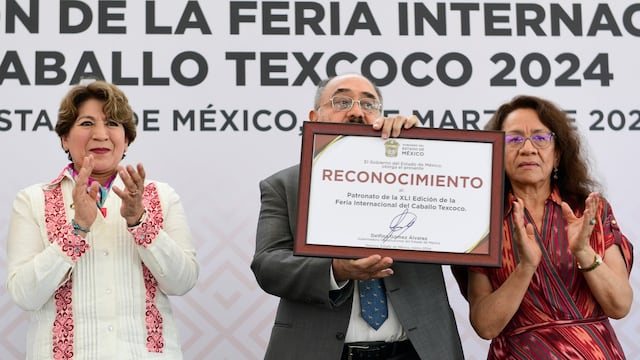 Delfina Gómez asistió a la inauguración de la Feria Internacional del Caballo de Texcoco