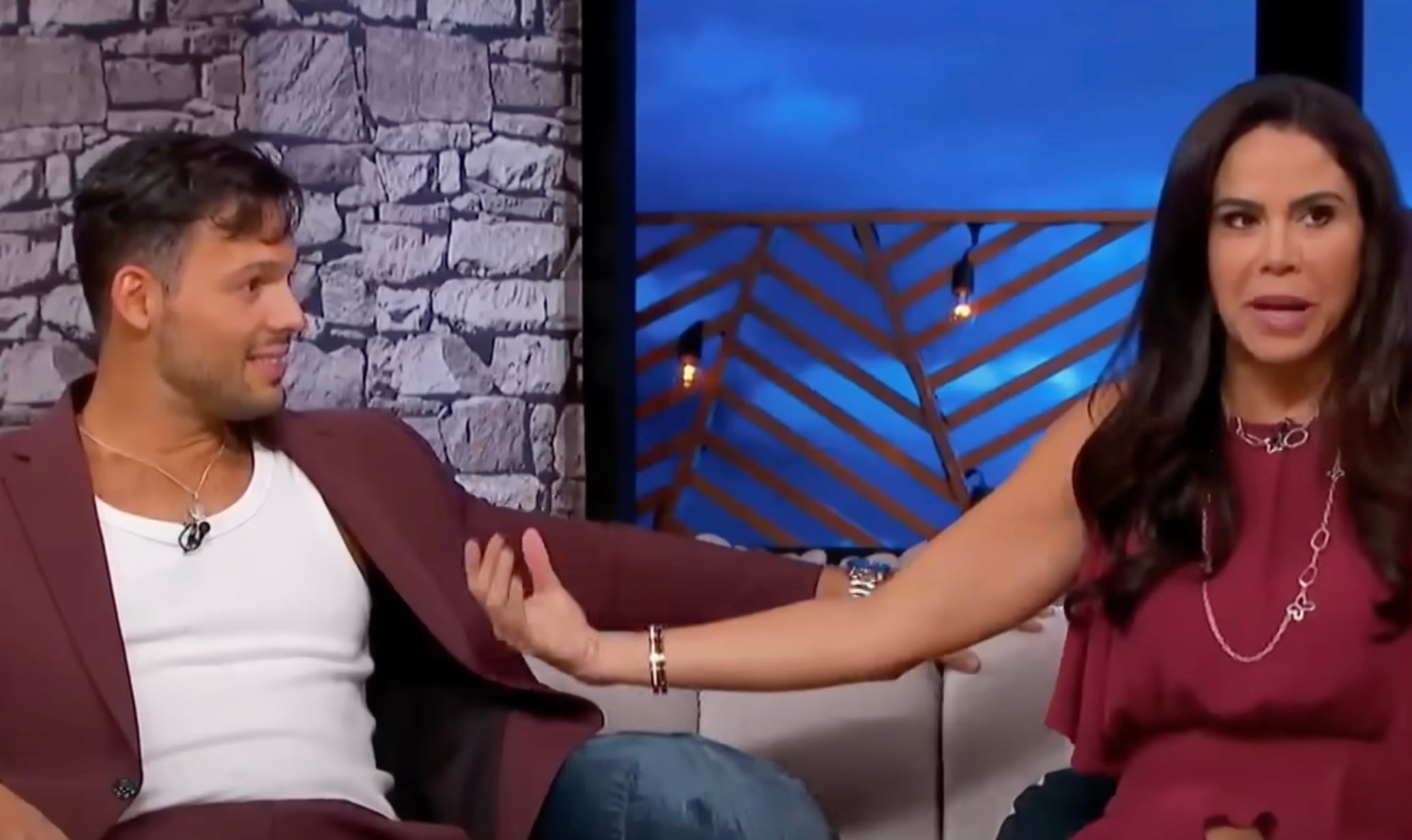 Paola Rojas y Emmanuel Palomares se reencontraron en Netas Divinas