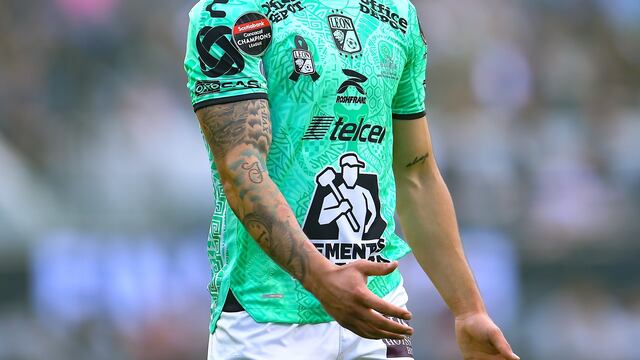 Víctor Dávila con Club León.