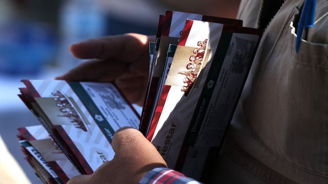 Margarita González Saravia, gobernadora de Morelos, encabezo la "Entrega de tarjetas de la Pensión para el Bienestar de las Personas con Discapacidad"