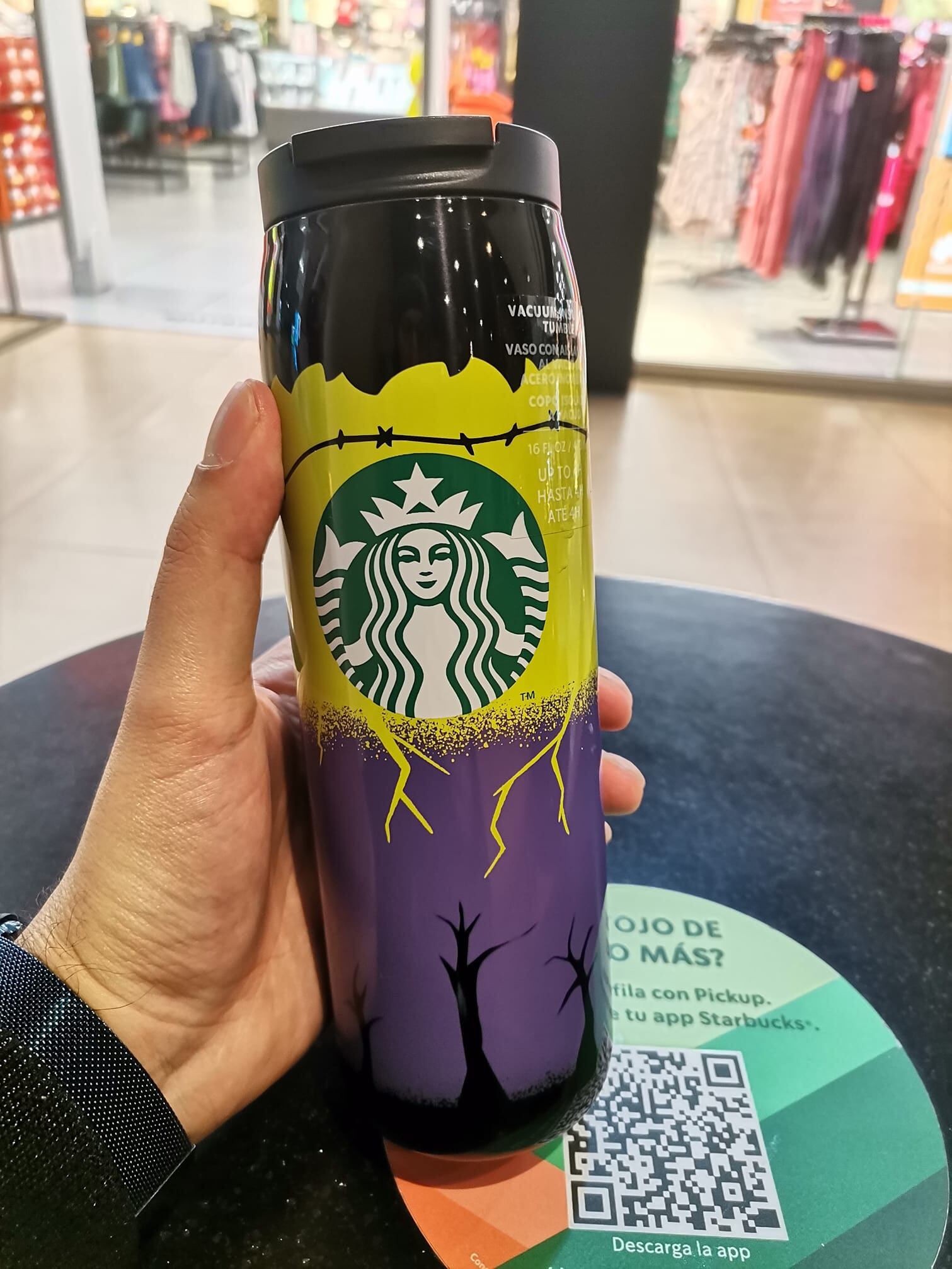 Colección Día de Muertos en Starbucks