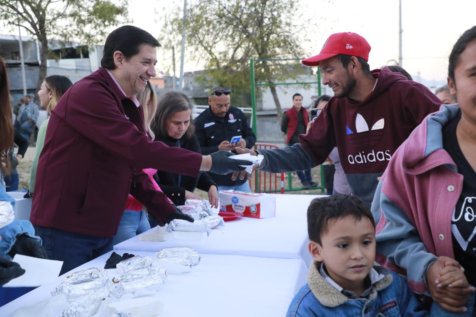 Con tamales y espectáculos, Escobedo festeja el Día de la Candelaria