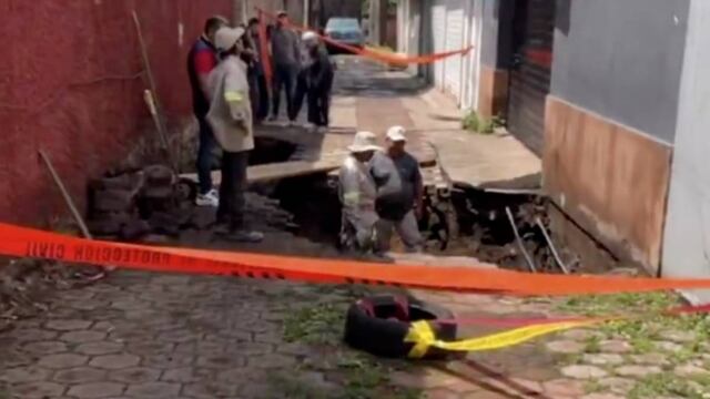 Socavón en Xochimilco
