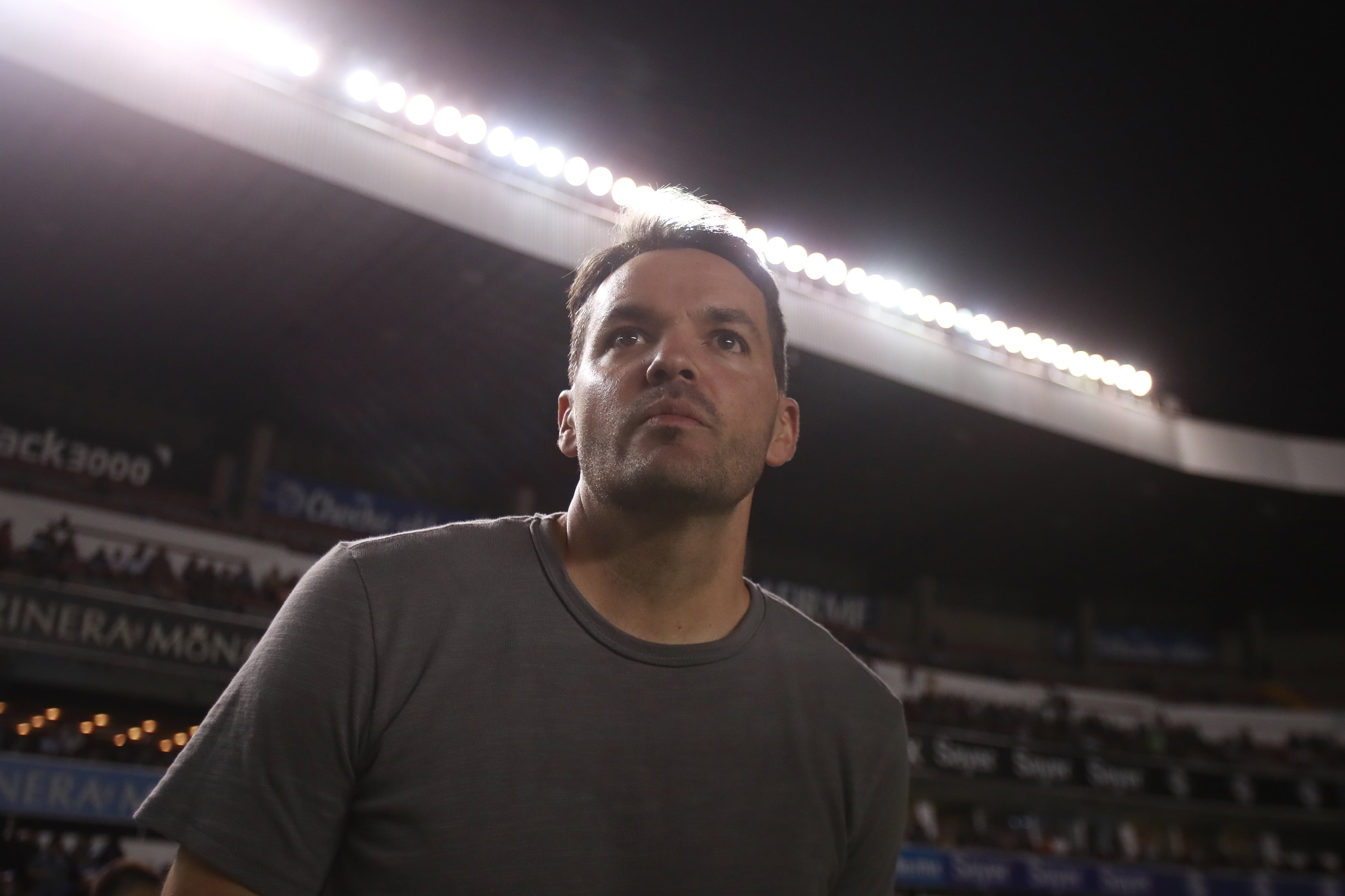 Nicolás Larcamón en su etapa con León.