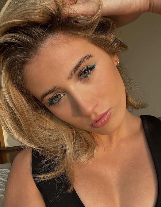 Isabella Fernández, novia de Danilo Carrera