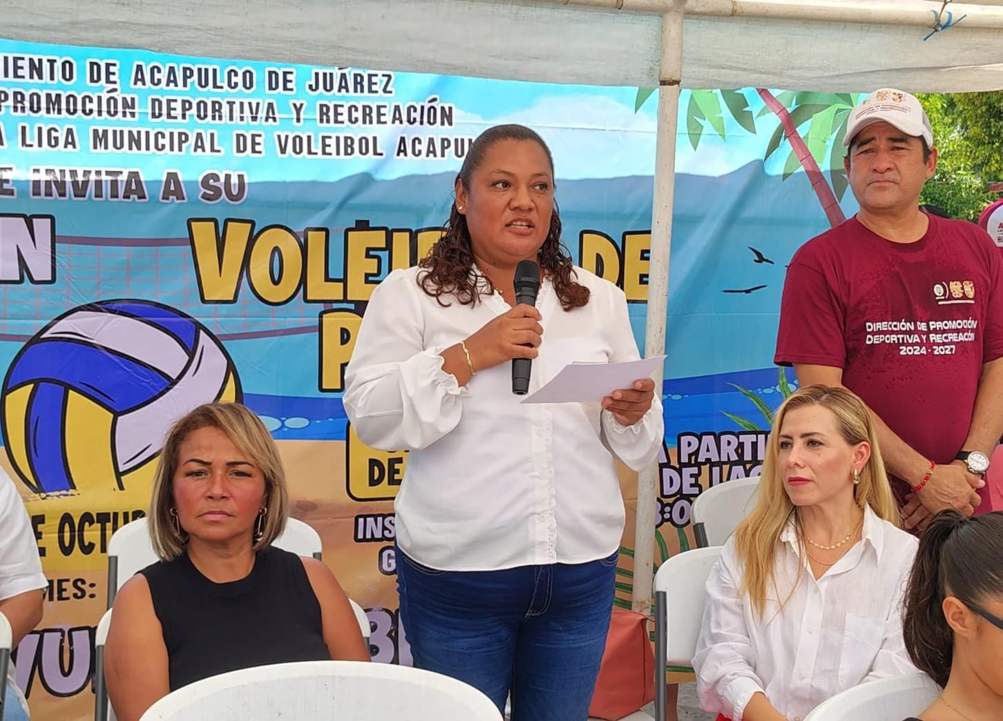 Acapulco realiza primer torneo de voleibol de playa con causa