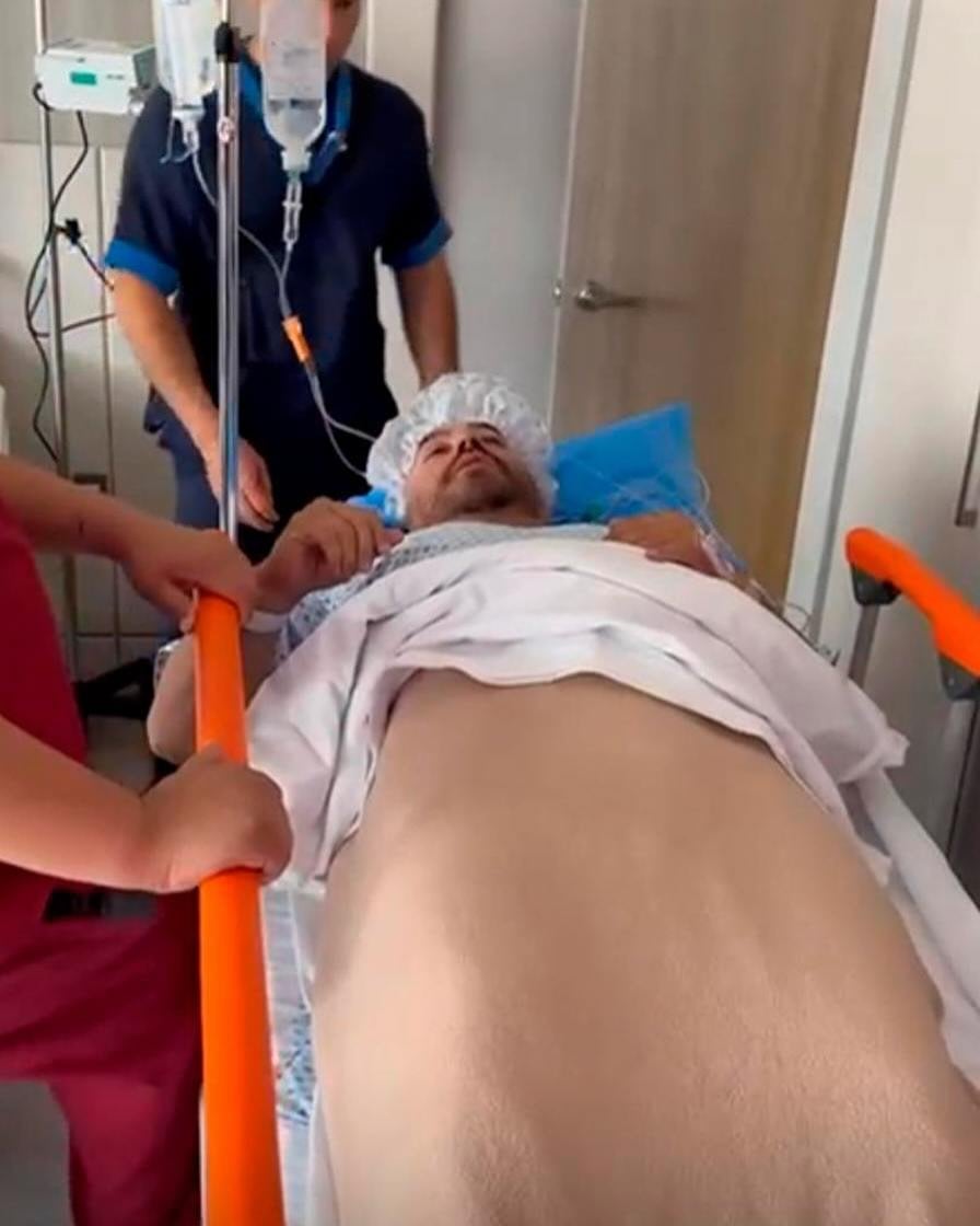 Lupillo Rivera es hospitalizado por una bacteria en el estómago.